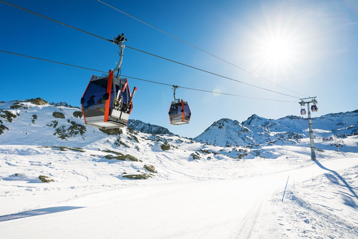 The gondola of Passo Tonale