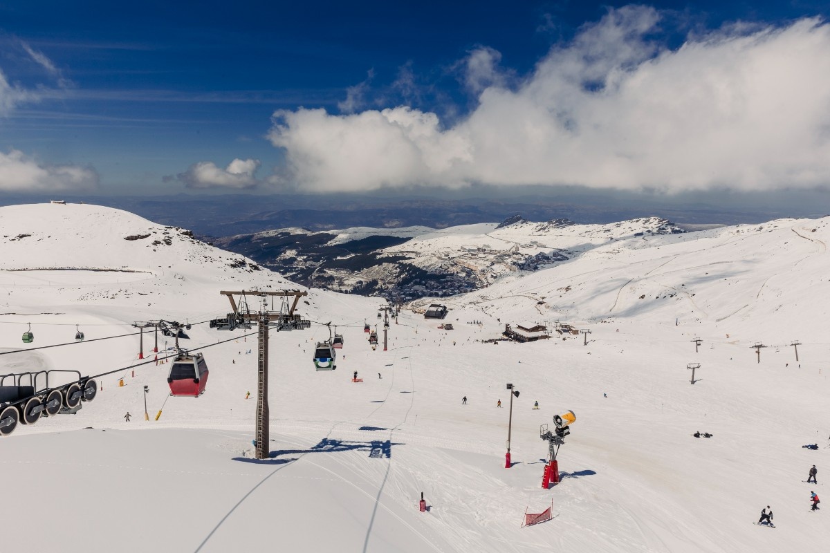 A gondola in Sierra Nevada Ski Resort